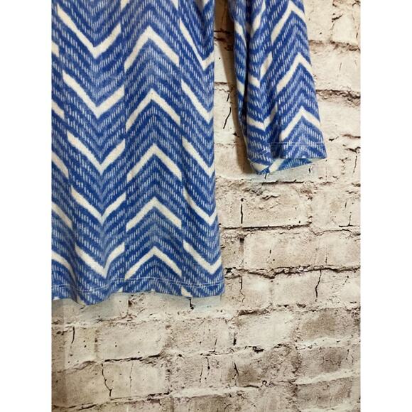 Chaps Top Womens Medium Blue Zig Zag Print Lace Up Long Sleeve Stretch Cotton - Picture 4 of 12